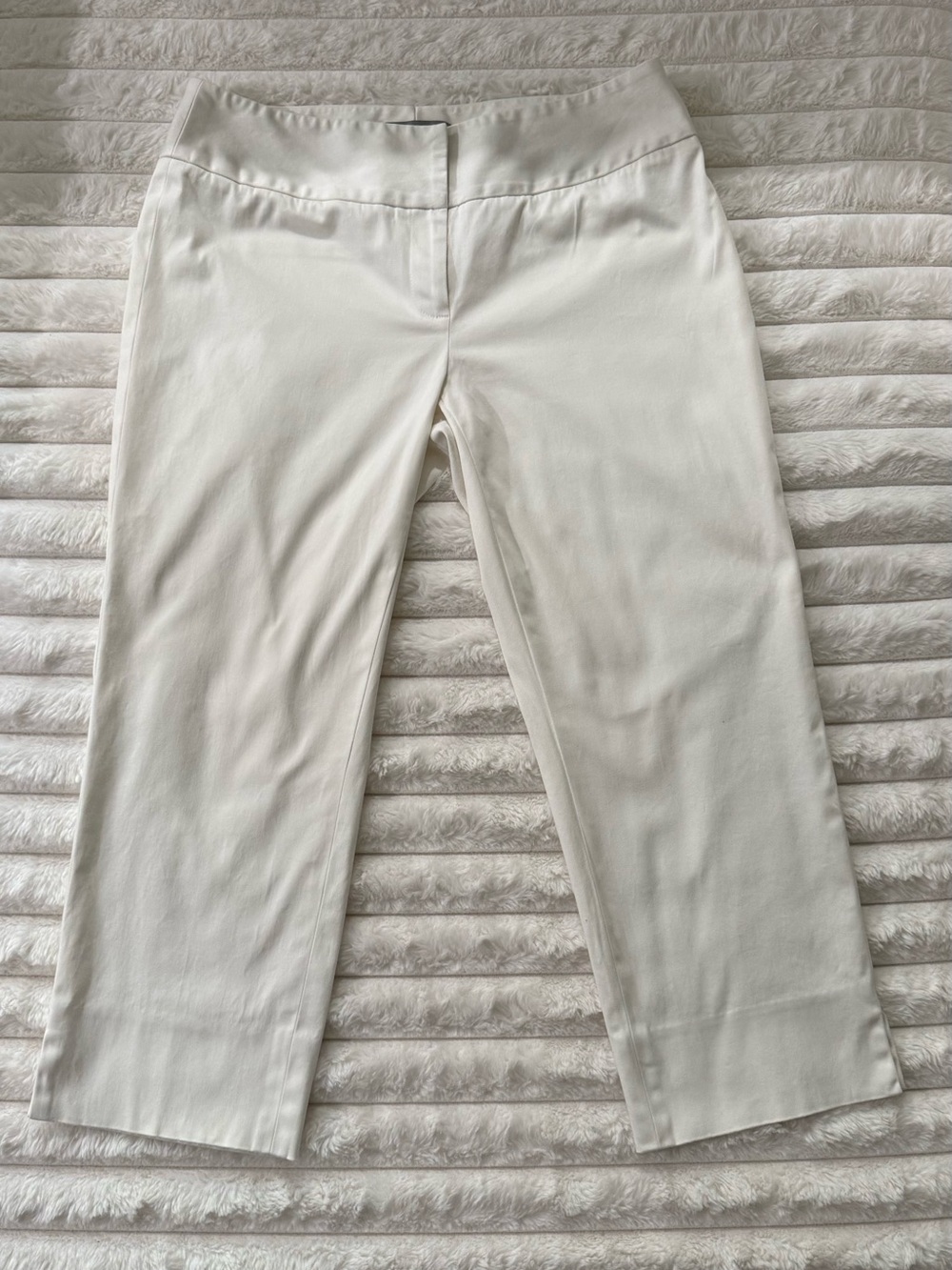 Cream white Capri Pants Sz 8 Cropped  Coastal Minimalist Classic Straight Leg - Picture 6 of 9